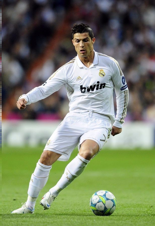 连续定位球丢球，拜仁本赛季首次两球落后