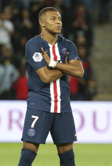 德转列21世纪参与进球榜：梅西1339球居首，C罗1253球第二