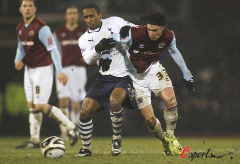 奥蓬达：我身处世界最大俱乐部之一，经历困难后为处子球高兴