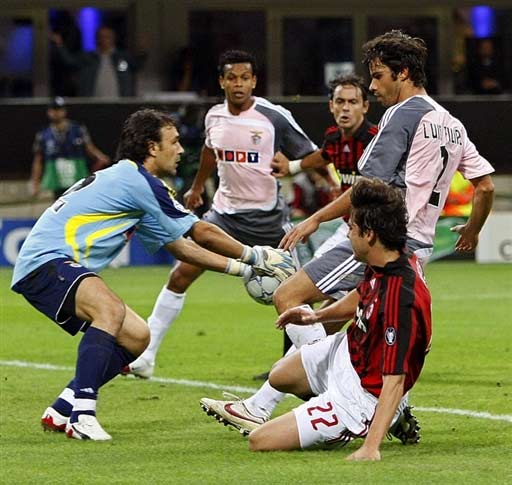 中超赛报：上海申花客场击败武汉三镇,