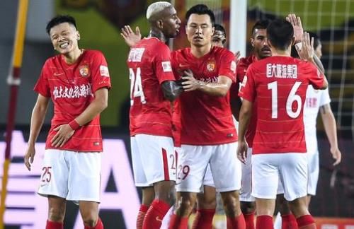 国安刚拿到足协杯冠军，就要给新帅准备三份引援大礼，值得期待